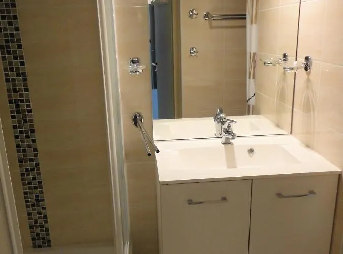 Baie Des Anges I Joli T2 Piscine Proche Richelieu Cap D Apartman *